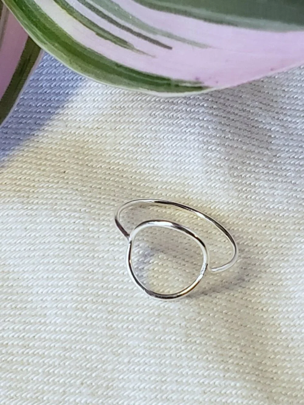 Sterling Silver Ring Wire Circle Outline Size sz8 Fairy Boho Dainty Delicate 925